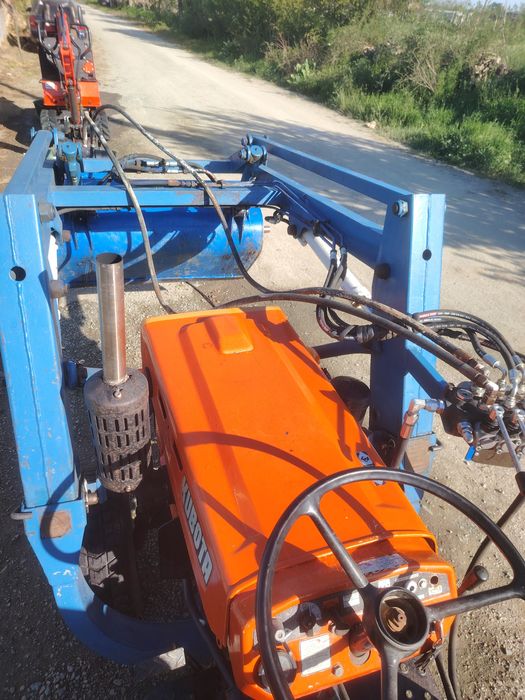 Cupă hidraulică tractoraș