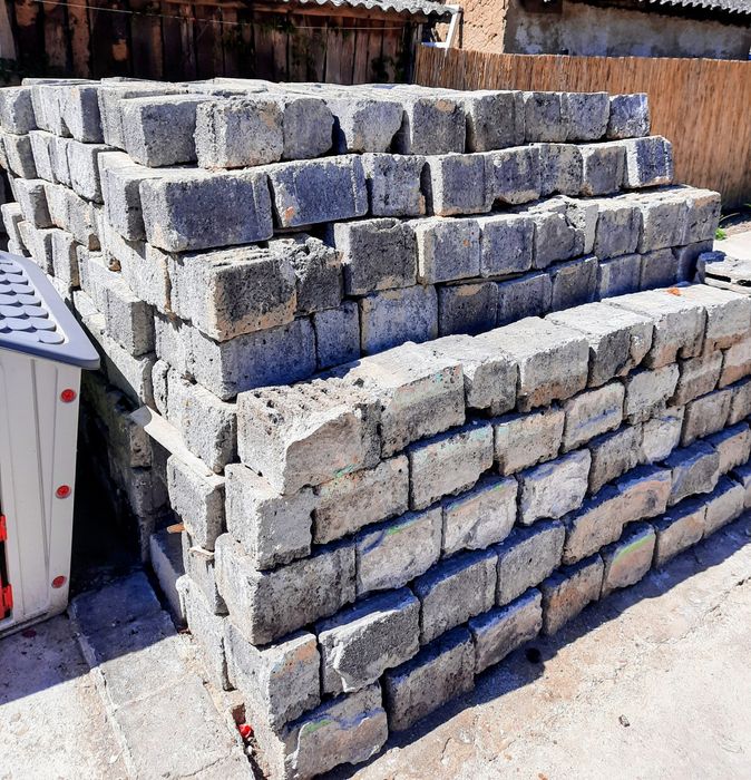 Boltari de beton