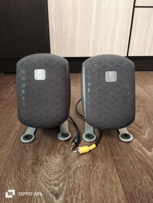 Logitech Z-2300 2.1 THX doar boxele