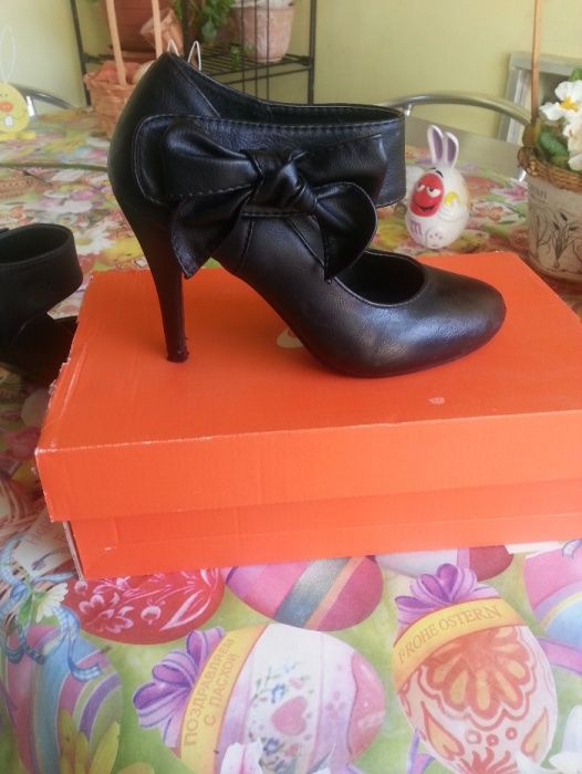 pantofi deosebiti si eleganti