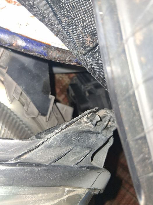 Фарове фар peugeot 207 пежо 207