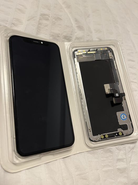 Display / ecran IPhone și montaj la cerere