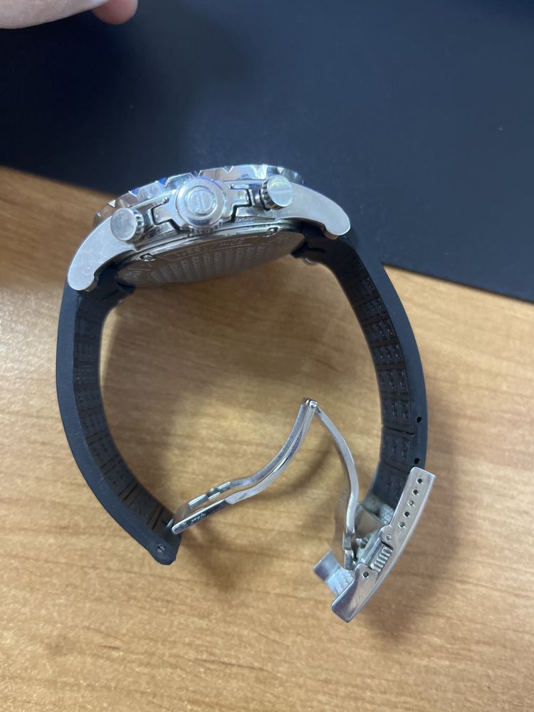 Часы Roger Dubuis