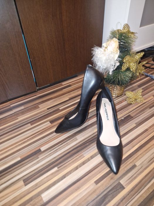 Pantofi negri stiletto Karl Lagerfeld Paris