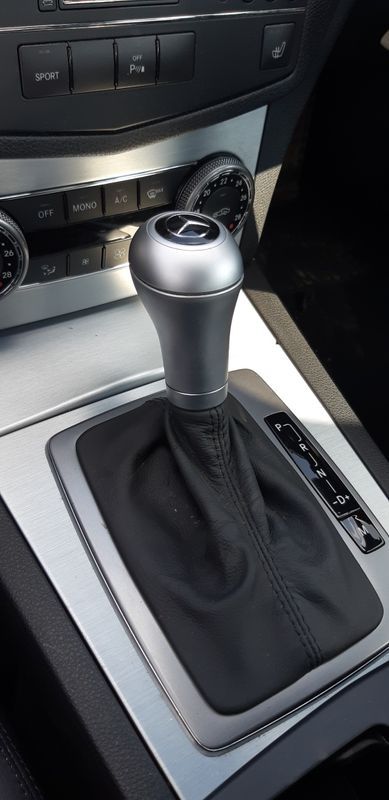 W204 Мерцедес Ц класа топка скоростен лост