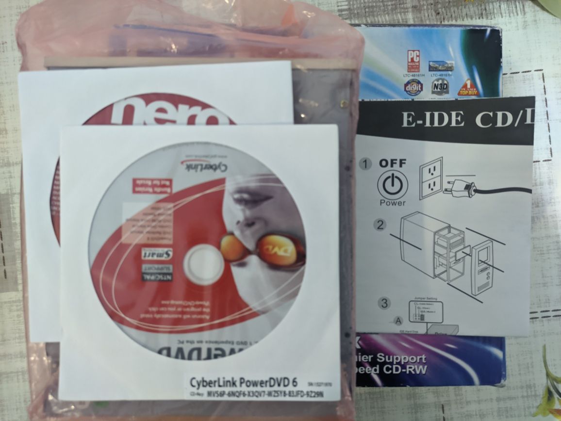 Combo Drive CD-RW & DVD-ROM