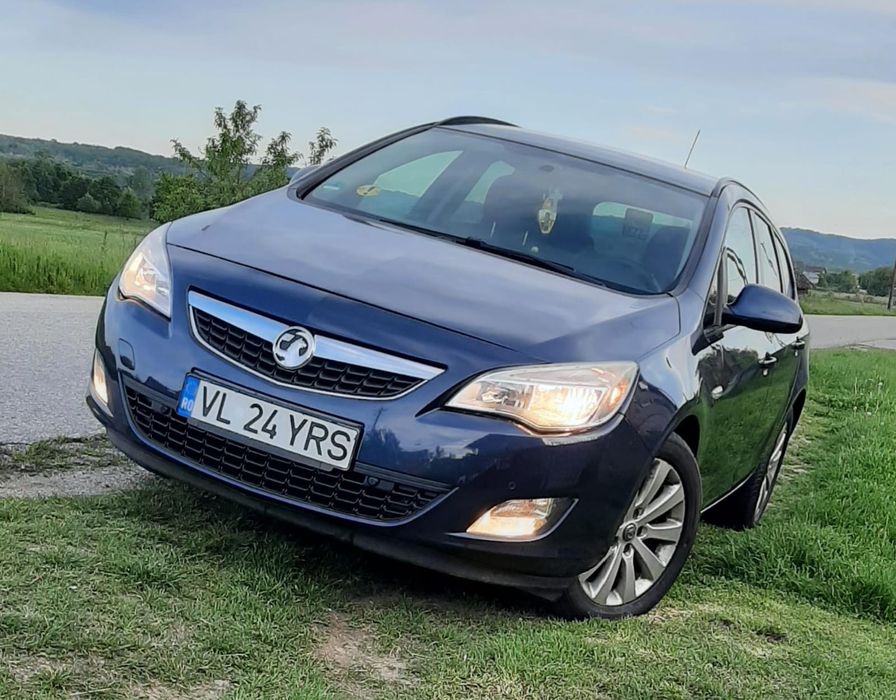 Opel Astra j 2012 121KW
