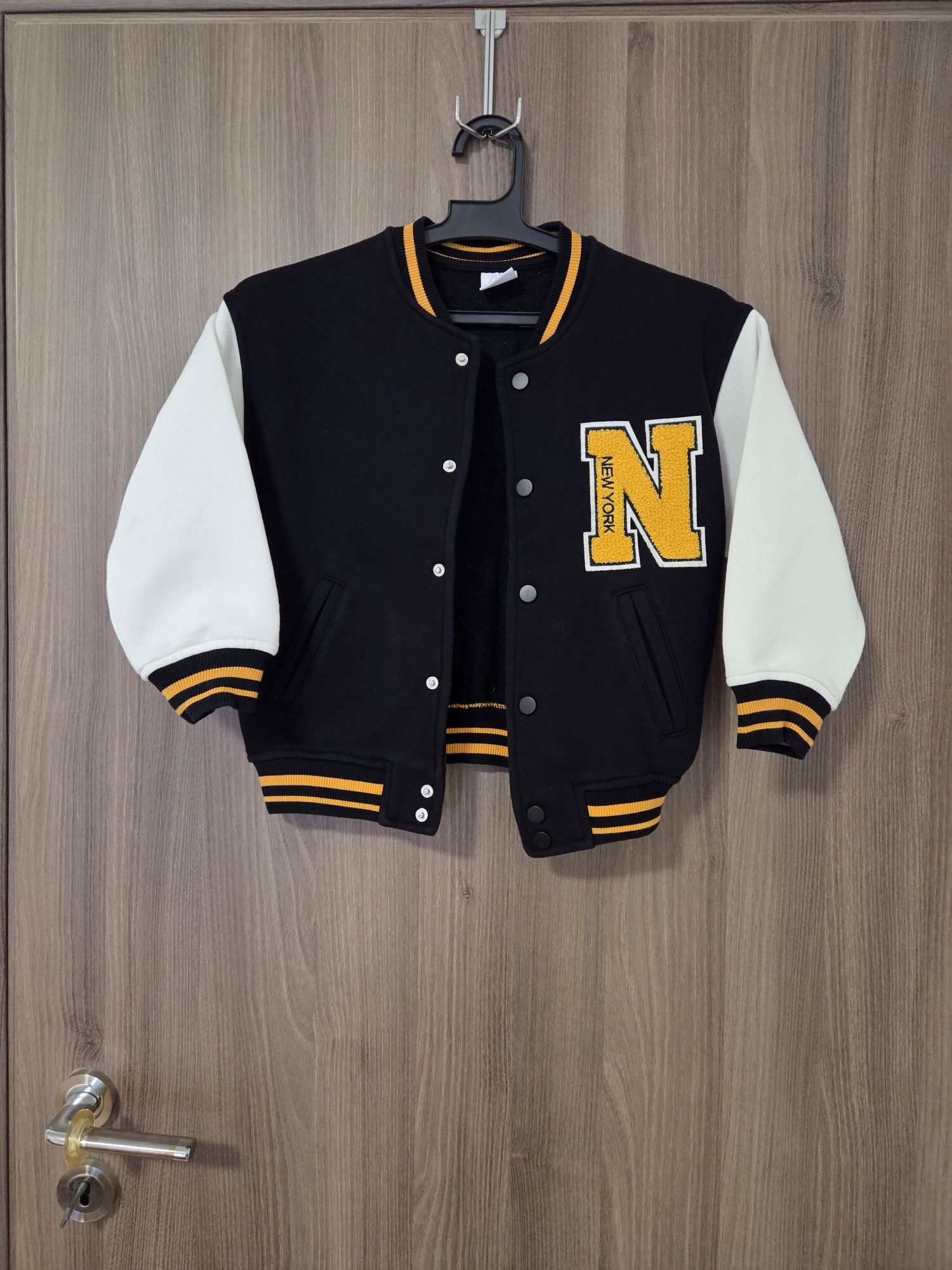 Bluza/Jacheta College Zara baieti 6-7 ani/120 cm. Impecsbila