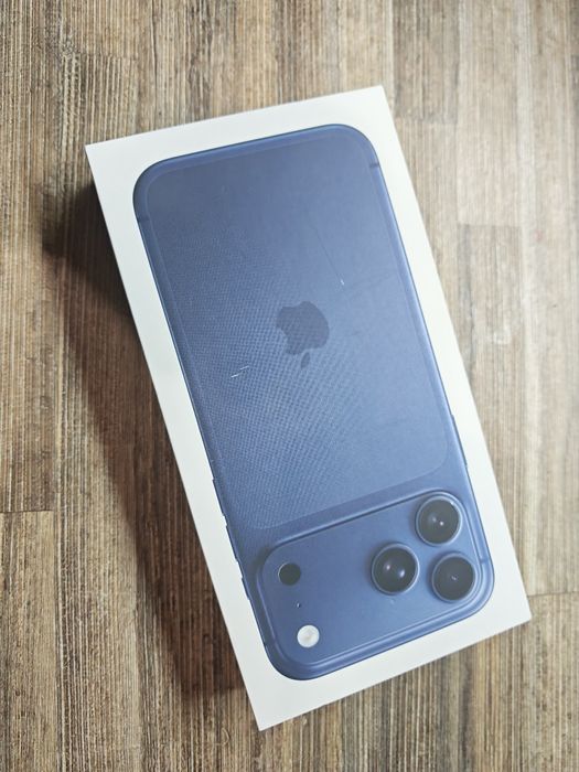 Чисто нов iPhone 17 Pro Max 512 GB 36м Гаранция
