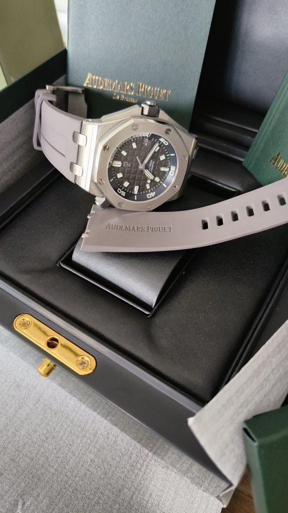 Audemars Piguet Royal Oak Offshore Diver 42mm