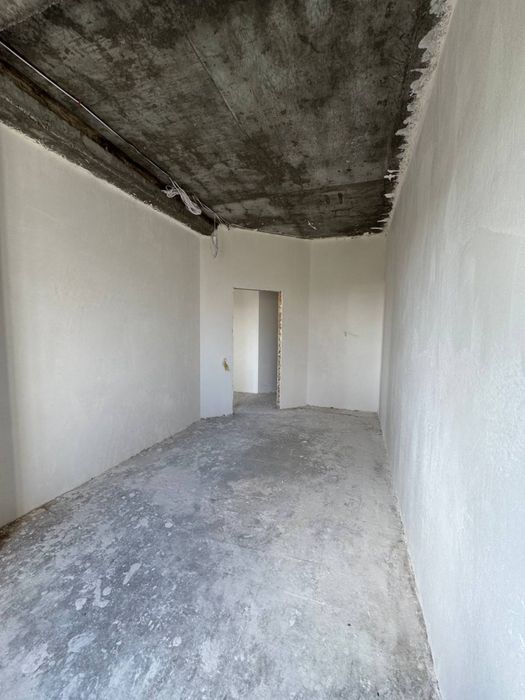 3 xonali uy Sotiladi.