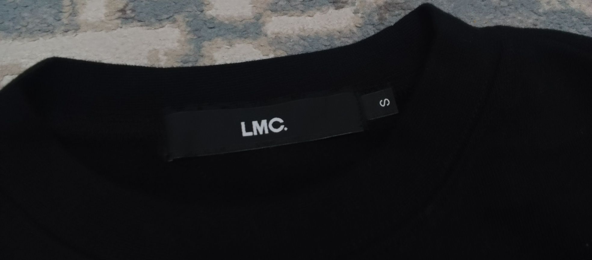 Продам свитшот LMC