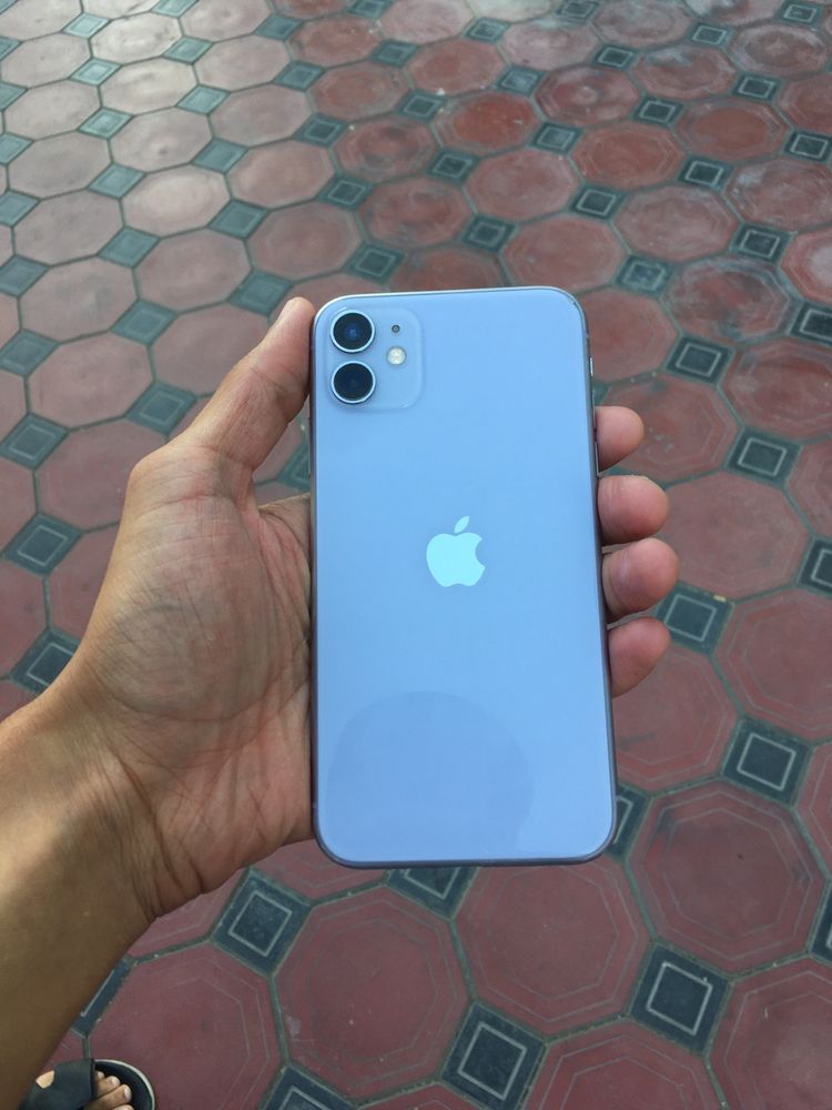 Iphone 11 sotiladi