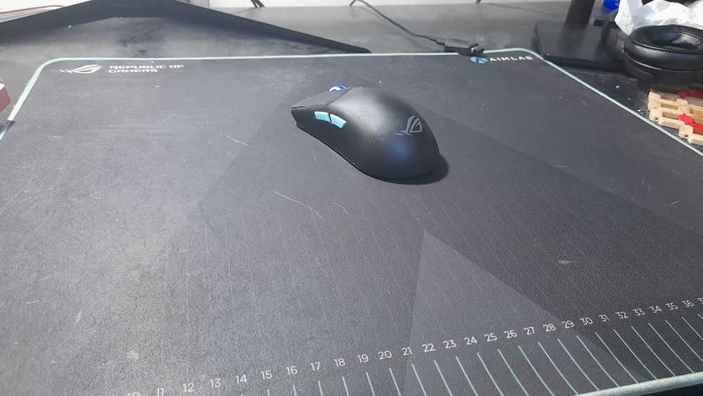 Мишка Asus ROG Harpe Ace Aim Lab Edition. Гаранция до 18.11.2025