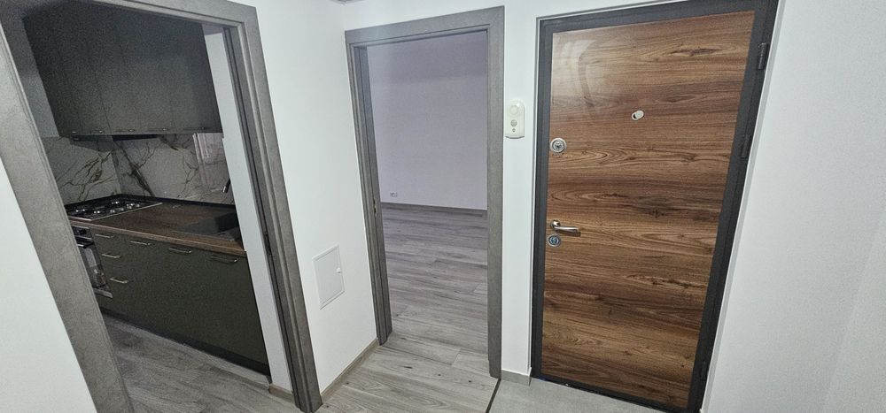 Inchiriez apartament cu 2 camere