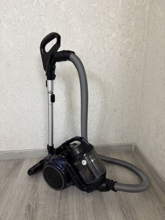 Продвется пылесос