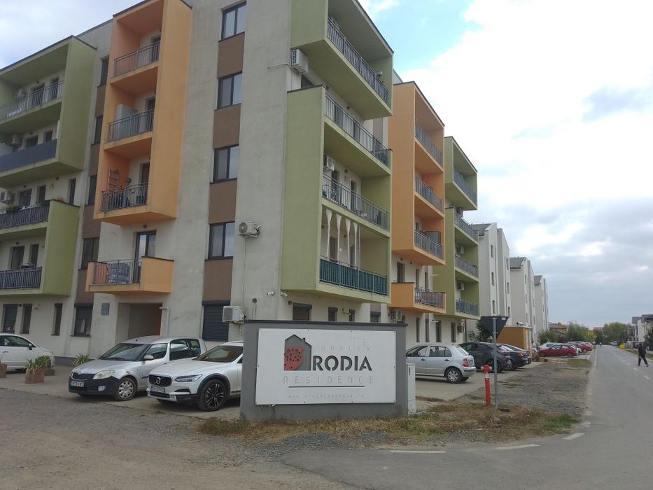 apartament 3 camere 67 mp + 2 terase