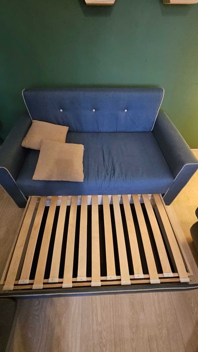 Диван двухместный