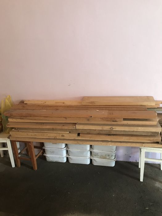 Продам доску обрезную , строганную