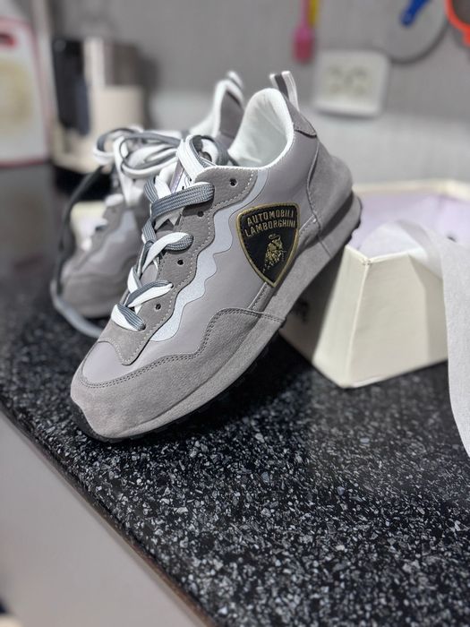 Кроссовки мужские спортивные