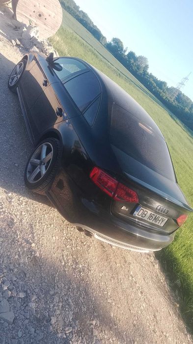 Dezmembrez Audi A4 Sline