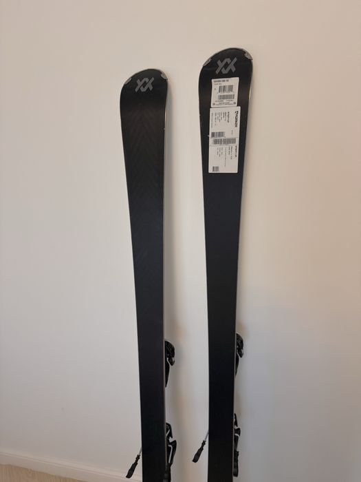 Schiuri Volkl Flair SC cu legăturile Marker vMotion 11 TCX GW Lady