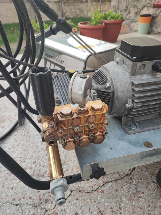 Aparat de spălat cu presiune trifazic 200 bar