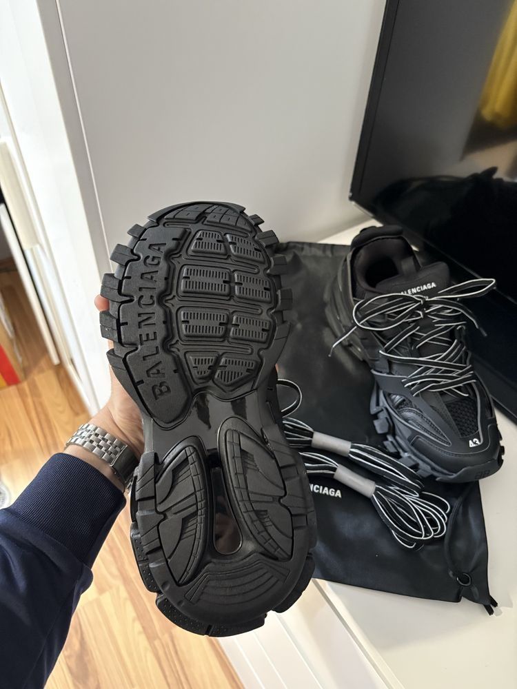 Маратонки Balenciaga