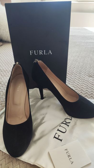 Furla Много елегантни обувки на ток
