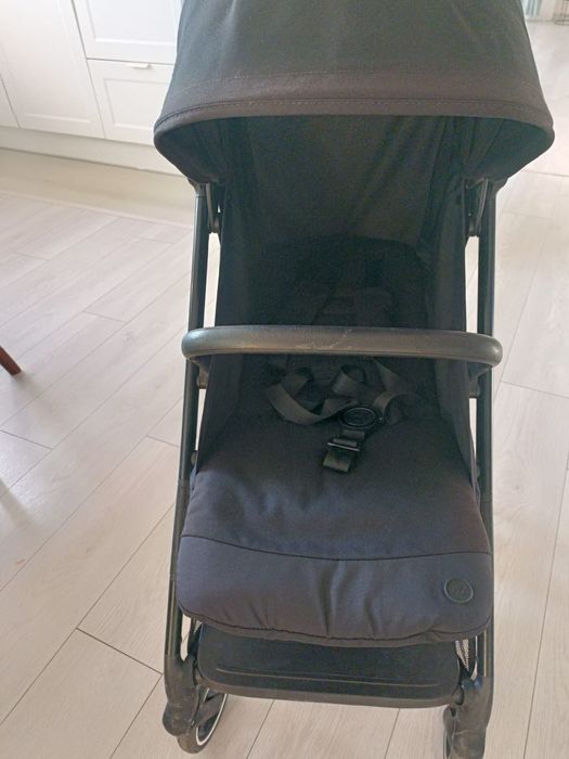 Vând cărucior sport Cybex