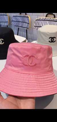 Pălărie Chanel model 2024