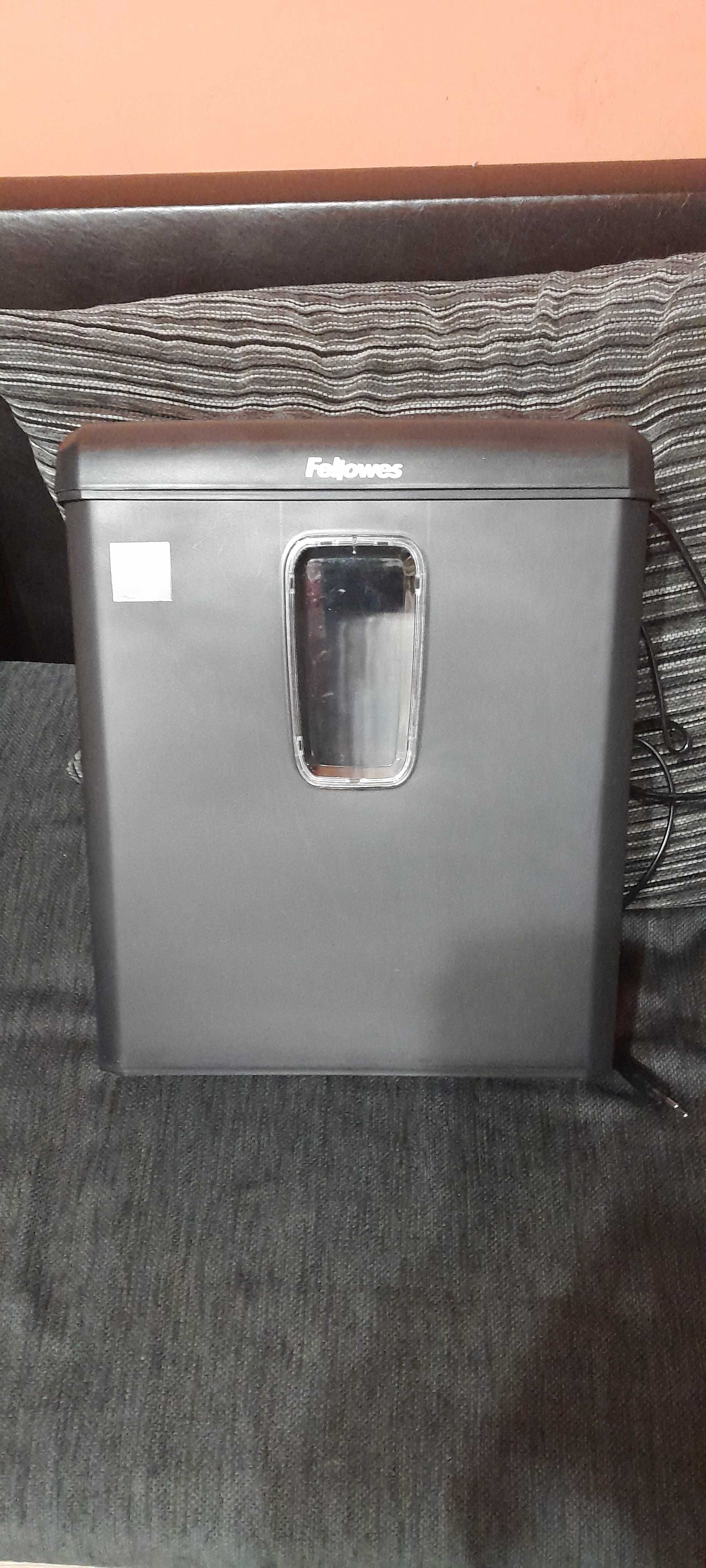 Шредер за хартия Fellowes P-30C