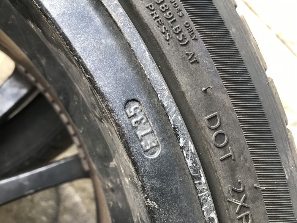 Алуминиеви джанти с летни гуми,225/40R18,5x100мм.Z.O