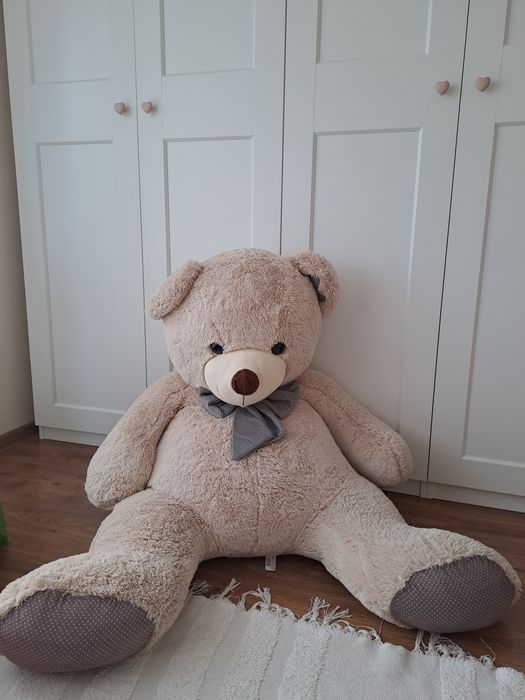 Голямо плюшено мече