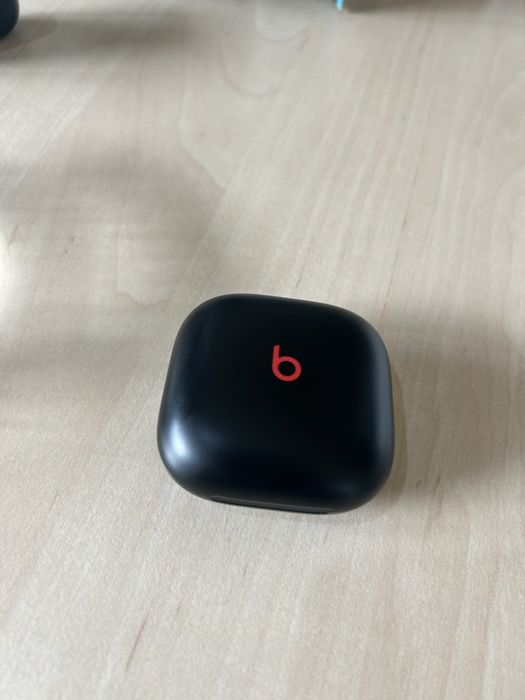 Безжични слушалки Beats by Dre FIT PRO с ANC Beats-black