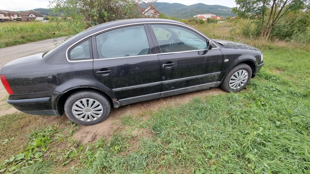 Vând autoturism Volkswagen Passat B5,motor 1.9 TDI,an fabricație 2000.