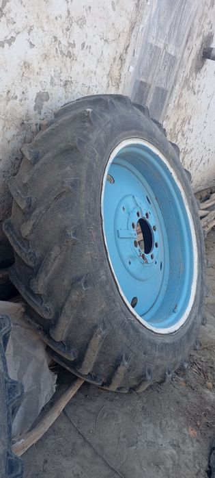 Yumizi traktor zapchaslari.