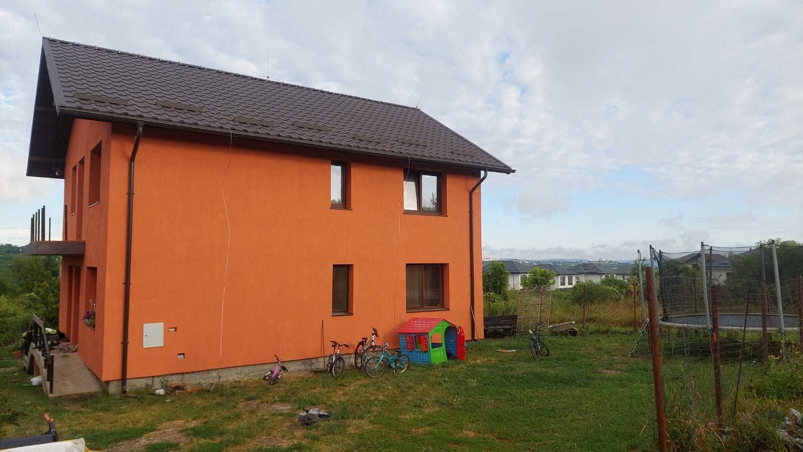 Casa P+E 202 mp, cu 1.098 mp teren  in VISAN  la 235.000 euro