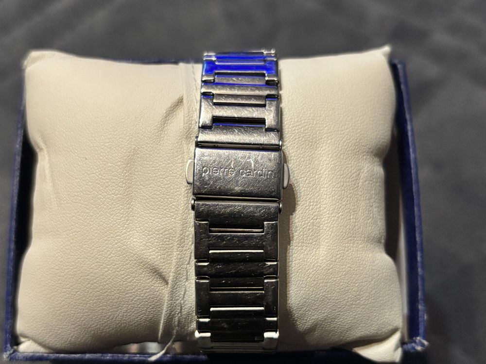 Часовник Pierre Cardin/използван/