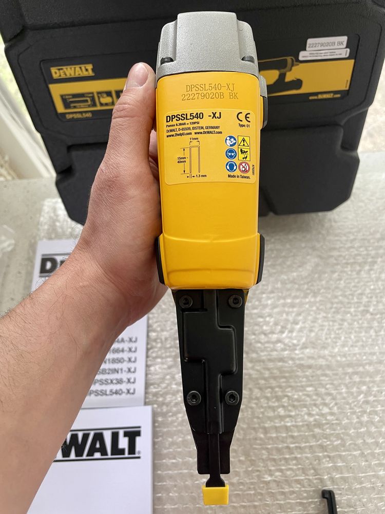 Dewalt DPSSL540-XJ Capsator Profesional Original Nou-nout !