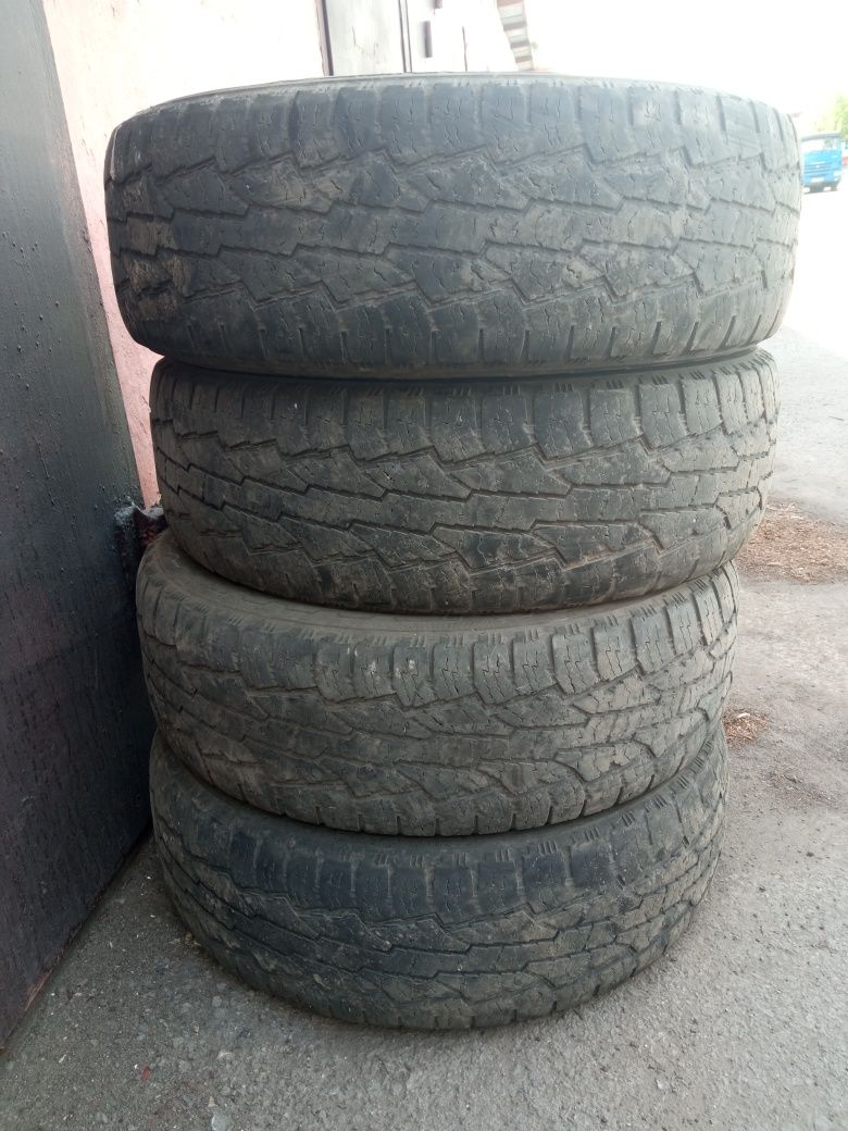 Резина 245/70/16