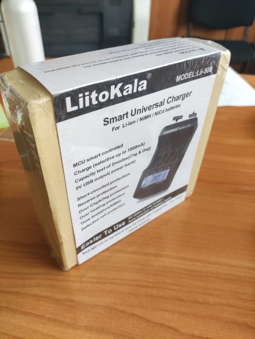 Универсално зарядно LiitoKala Lii-500 за 18650, AA, AAA