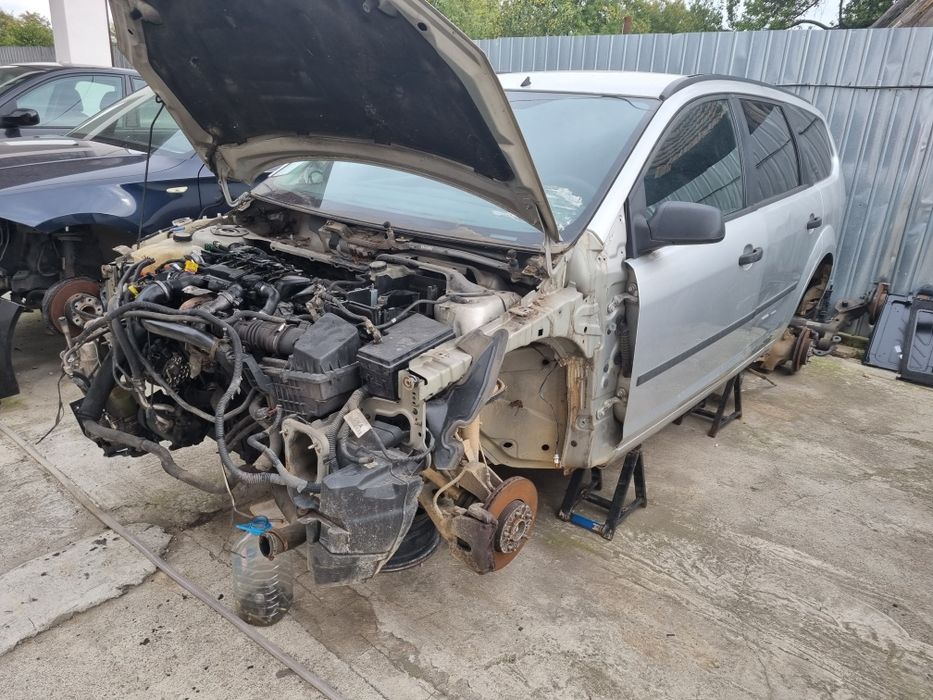 Usa stanga fata usa stanga spate ford focus mk2 1.6 tdci 2007