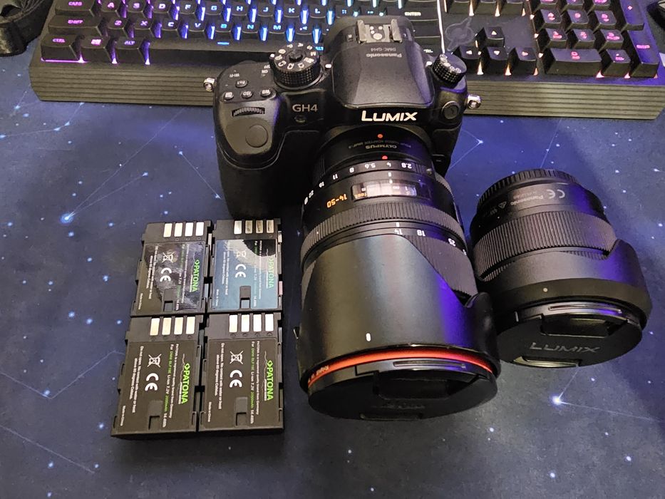 Panasonic gh4 cu 2 obiective și 4 acumulatori