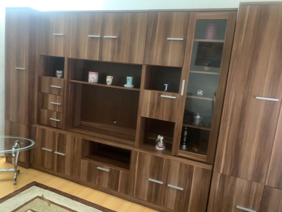 Închiriez garsonieră zona Dacia în spate la magazinul Profi