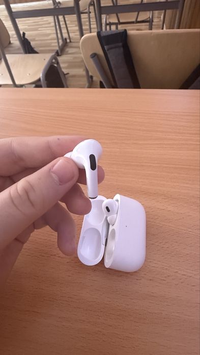 Vand Airpods pro 2 2022 originiale si ingrijite