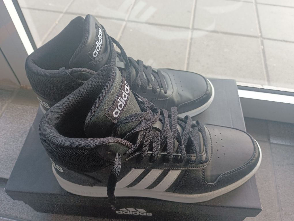 Маратонки ADIDAS