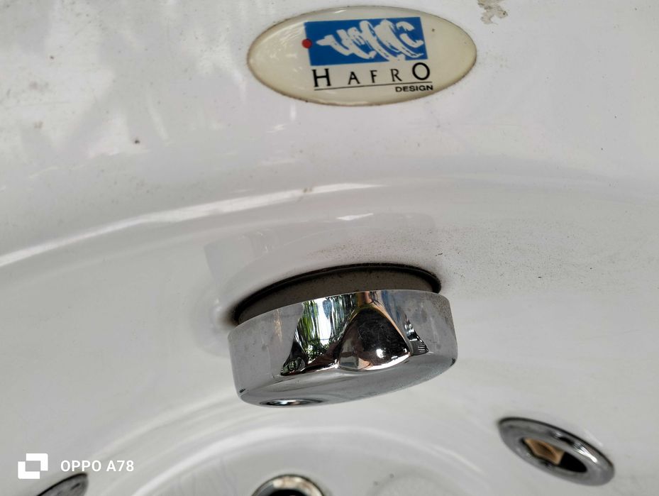 Cada cu hidromasaj HAFRO