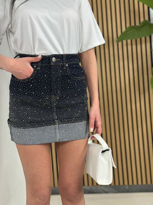 Пола с камъни индиго