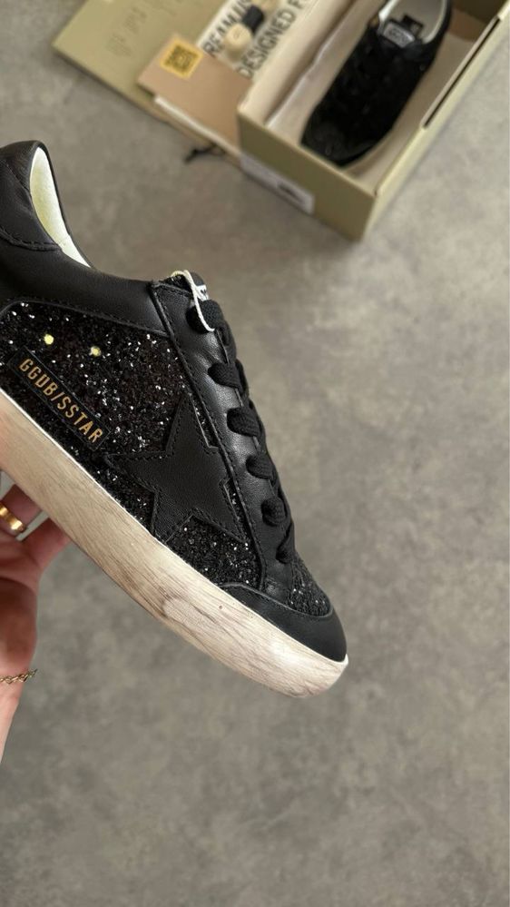 Adidasi Golden Goose Noi din piele !!! Marimi 36/40 !!!
